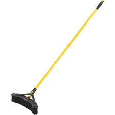Rubbermaid Commercial Maximizer Push-To-Center 18" Brooms Polypropylene Bristle - 58.1" Overall Length - Steel Handle - 6 / Carton