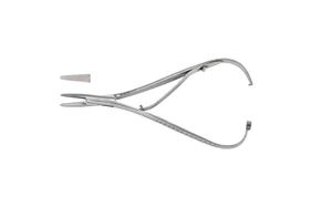 Vantage Mathieu Needle Holder - 5-1/2" (139.7mm) - Serrated Jaws